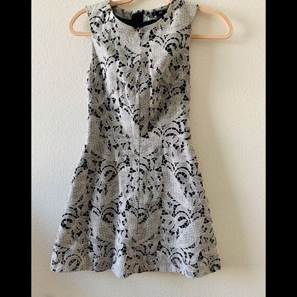 H&M A-line mini Dress - Picture 2 of 6